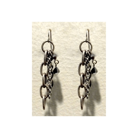 New Henri Bendel's Multi-Chain and Crystal Earrings - Picture 1 of 2